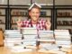 Lotto spieler mit Büchern
